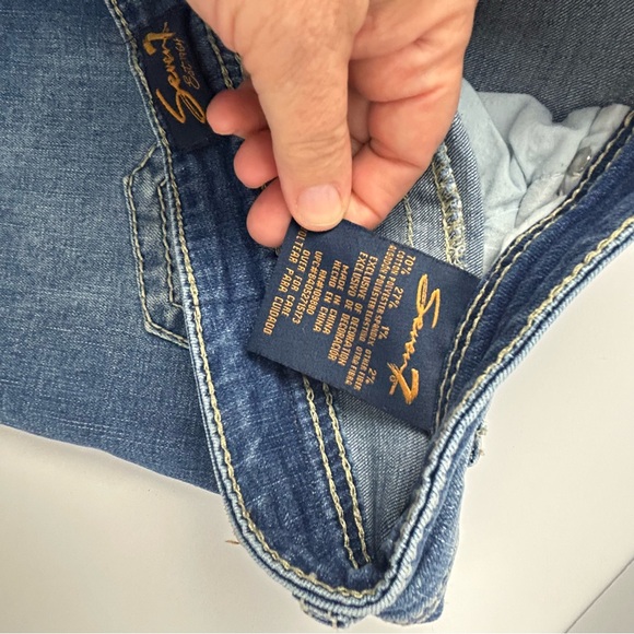 Seven7 Denim Distressed Blue Jean Shorts Size 4 Women's - Picture 5 of 8